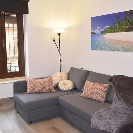 Apartamento San Jacinto Seville Ngoại thất bức ảnh