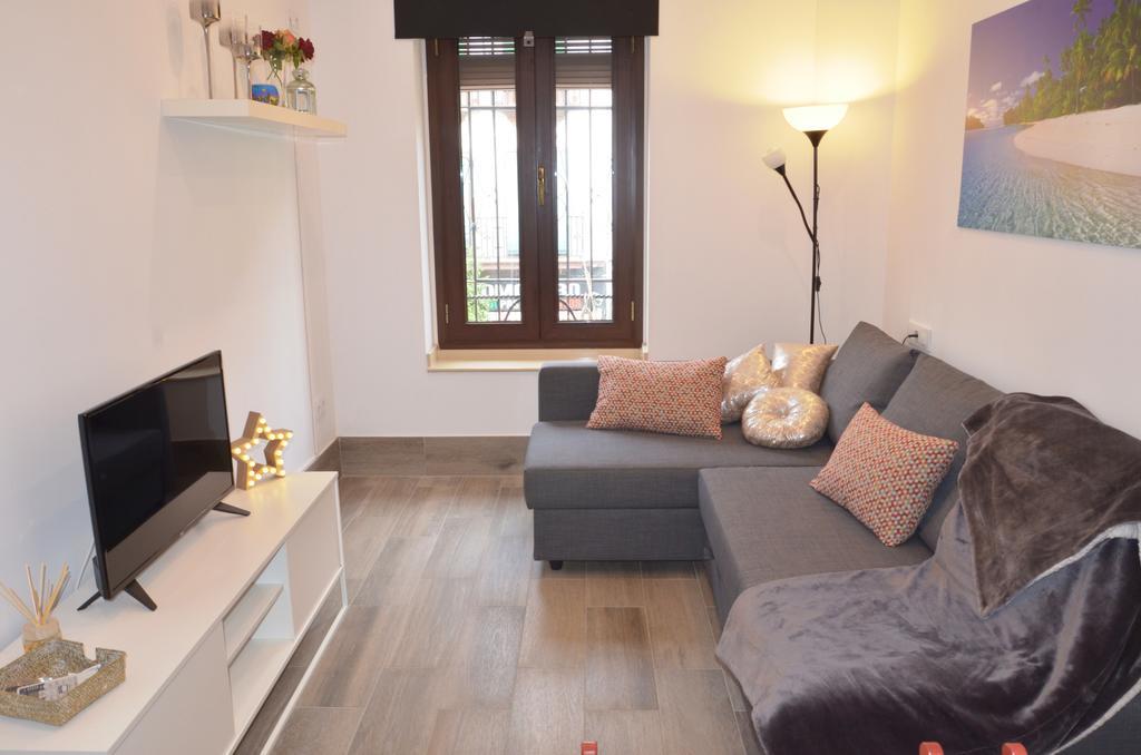 Apartamento San Jacinto Seville Ngoại thất bức ảnh